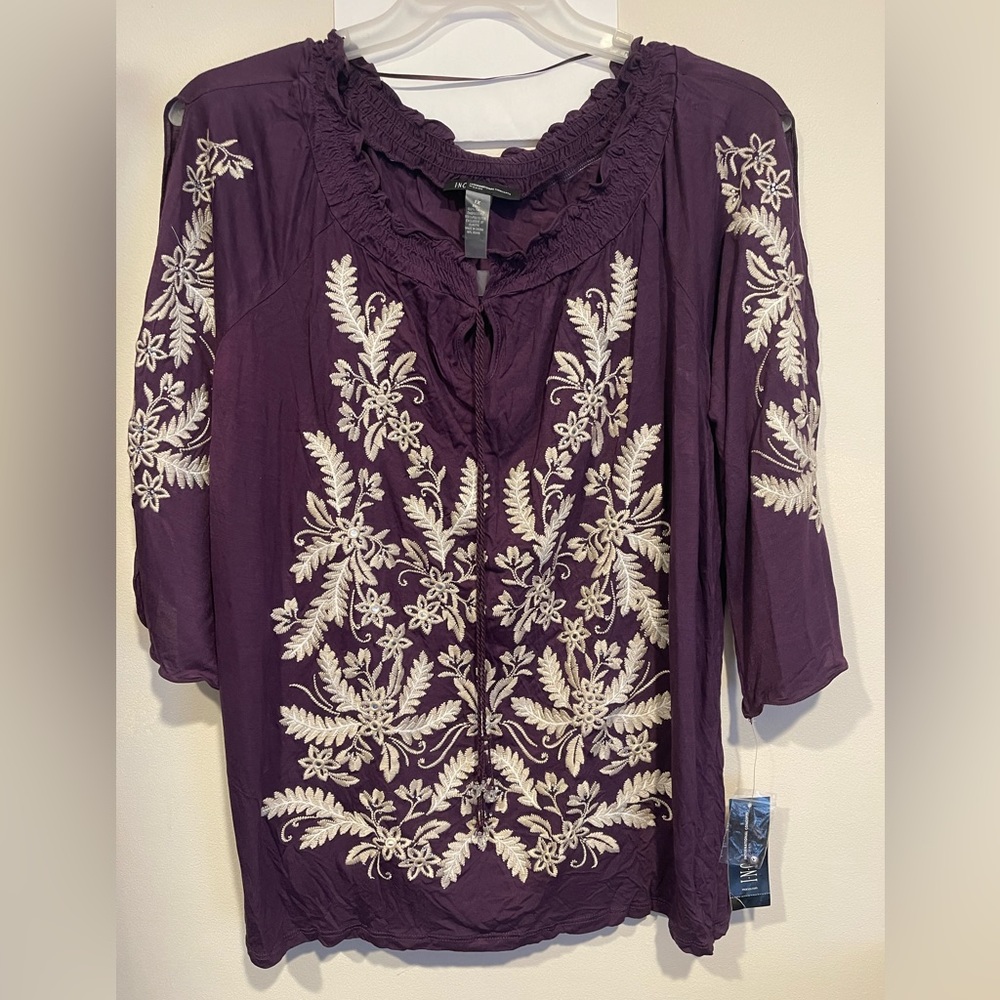 INC woman’s rayon blouse sz 1x